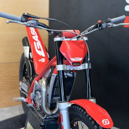 Moto Guzzi 300 2023