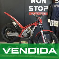 Moto Guzzi 300 2023