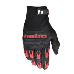 ausgebeulte Handschuhe