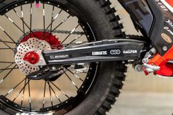 Protezione forcellone in plastica Gas Gas 2023