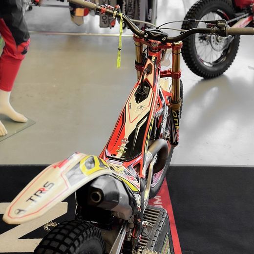 TRS ONE RR 300 2021