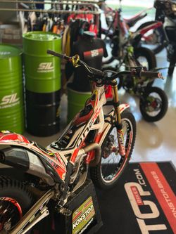 TRS ONE RR 300 2023