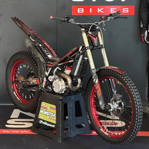 Vertigo Jaime Busto Replica 2022 225cc