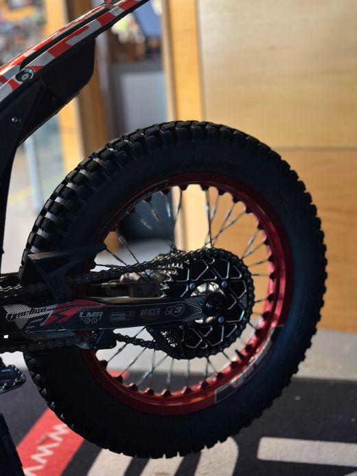 Vertigo Jaime Busto Replica 2022 225cc